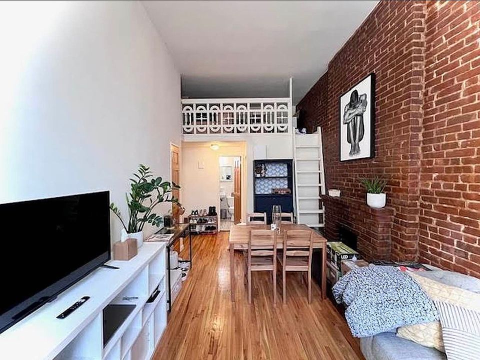 1st image of 125 W 81st St APT 1A
