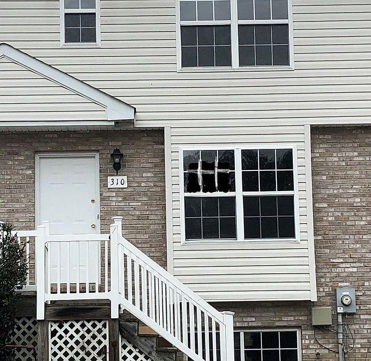 1st image of 310 Caribou Ln