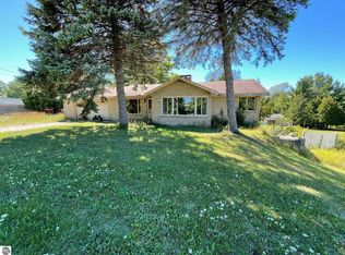 5255 Lautner Rd, Williamsburg, MI 49690