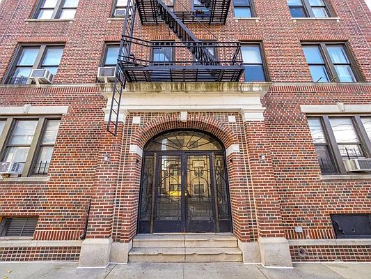 Rented by Modern Spaces | media 6