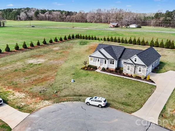 1005 Coppergate Dr, Salisbury, NC 28147