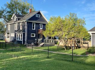 1544 Mississippi Blvd, Bettendorf, IA 52722