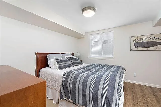 5217 W 72nd St — Photo 27