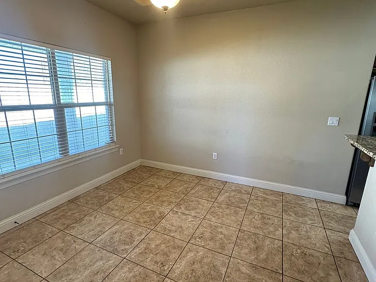 3724 Woodlark Rd — Photo 12