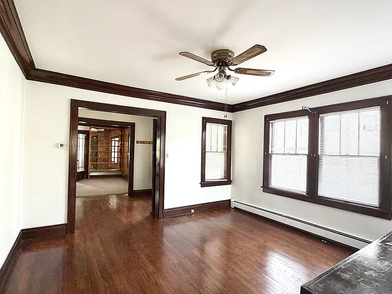 1126 Spring St — Photo 3