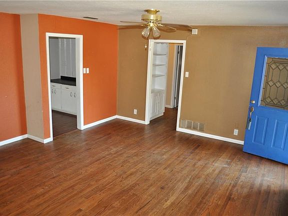 3rd image of 1119 Ryan Ave