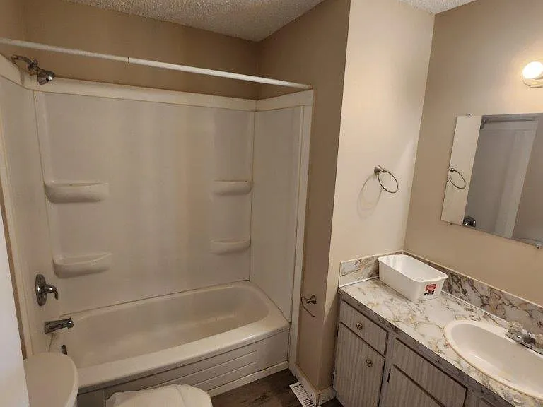 7230 Ogden Rd SE #2 — Photo 3
