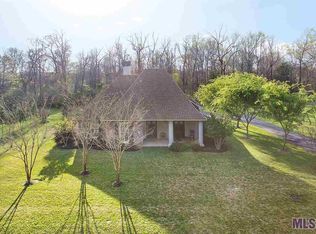 5011 Live Oak Dr, Saint Francisville, LA 70775