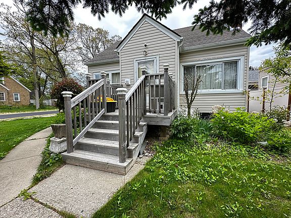 2nd image of 633 S Elmwood Ave