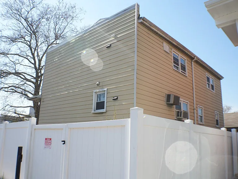 300 Cator Ave #2 — Photo 22
