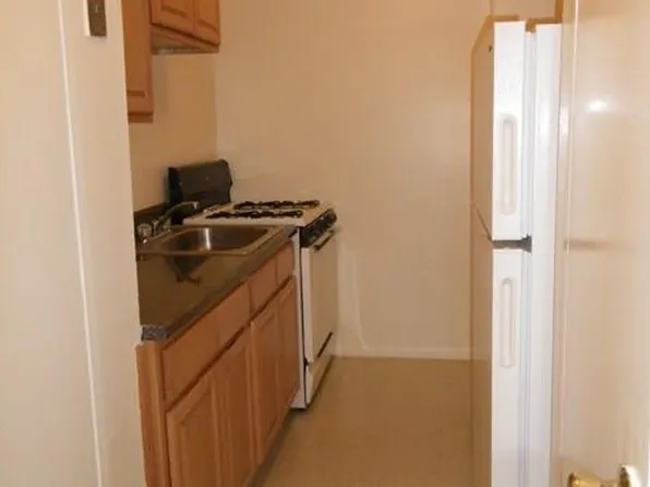 55 Charter Cir #1, Ossining, NY 10562