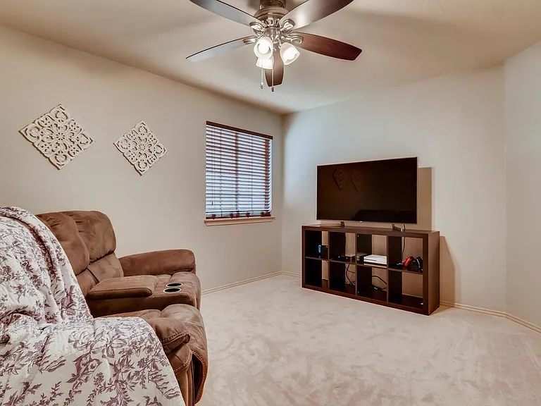 9221 Meyrick Park Trl — Photo 16