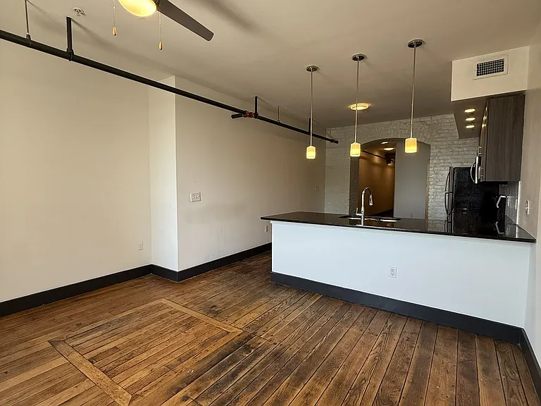 Garber Gables at Franklin Place — Photo 21