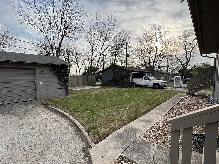 430 Bryn Mawr Dr — Photo 4