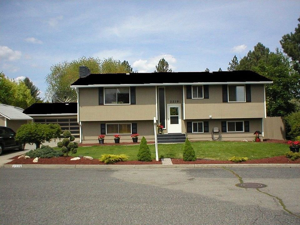 1st image of 2219 E 49th Ave