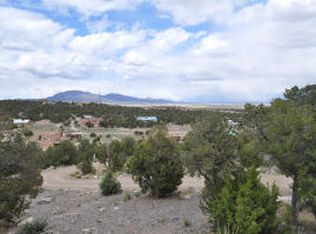 16 Lomas Dr, Edgewood, NM 87015
