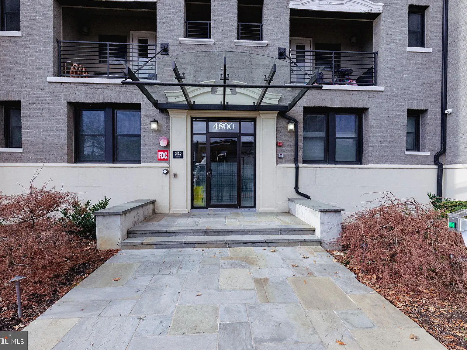 16th Street Heights — Photo 3