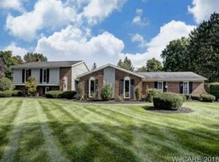 1515 Fairway Dr, Lima, OH 45805