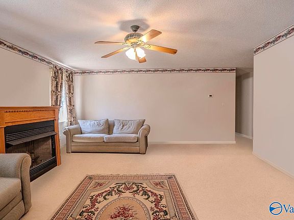 3rd image of 514 Curry Chapel Rd