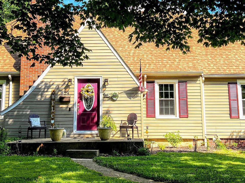 1st image of 824 Sheridan Dr