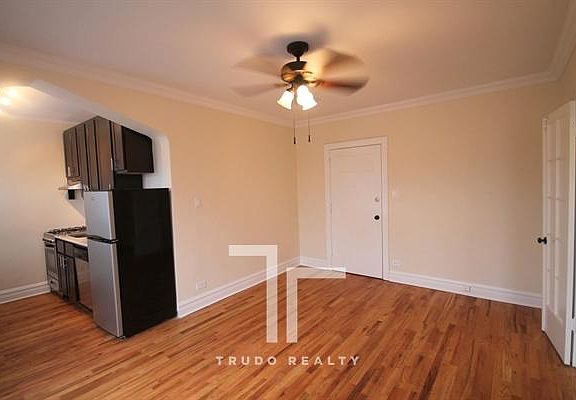 4th image of 4737 N Hermitage Ave APT 0405