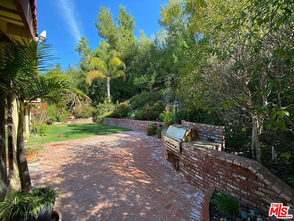 1st image of 2532 La Condesa Dr