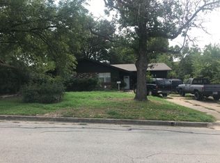 7358 Robinhood Ln, Fort Worth, TX 76112