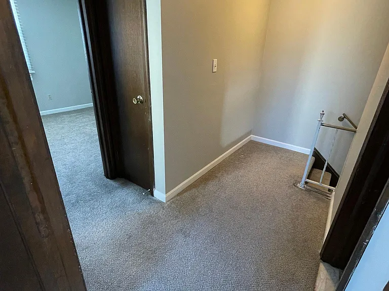 40 W Summerset Ln — Photo 11