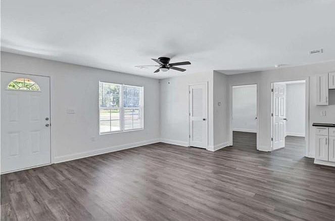 2nd image of 707 Murray Rd #A