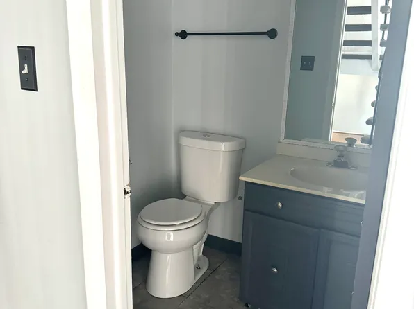 411 E 60th Pl, Merrillville, IN 46410