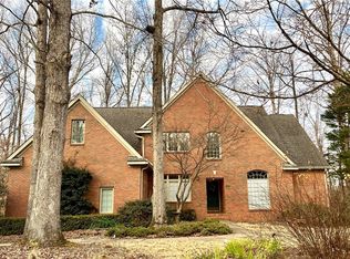 636 Moores Mill Dr, Auburn, AL 36830