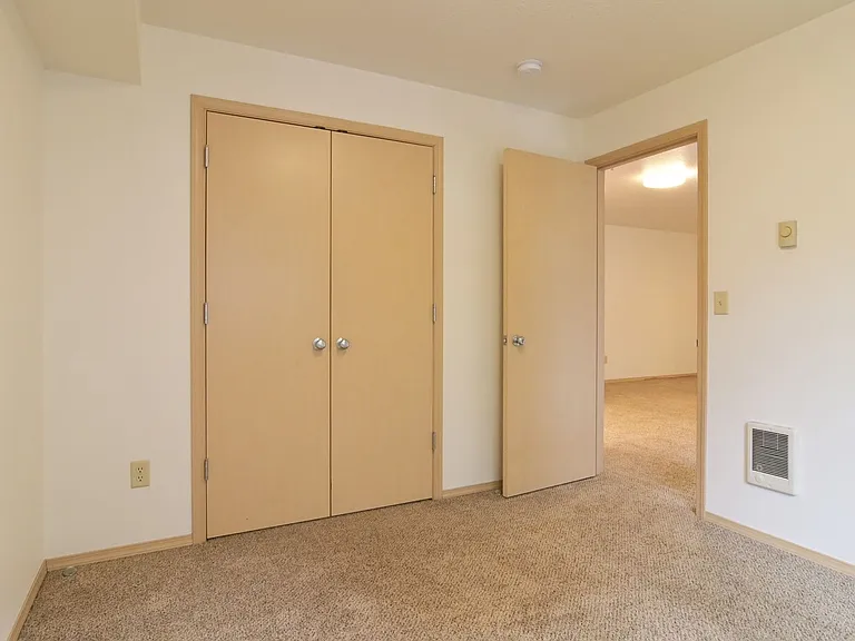 Hays Apartments — Photo 45