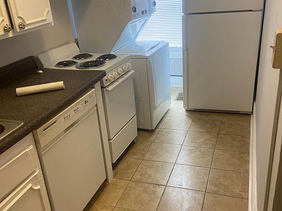 2nd image of 710 Athens Ave #1