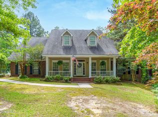 528 Longleaf Dr, Petal, MS 39465