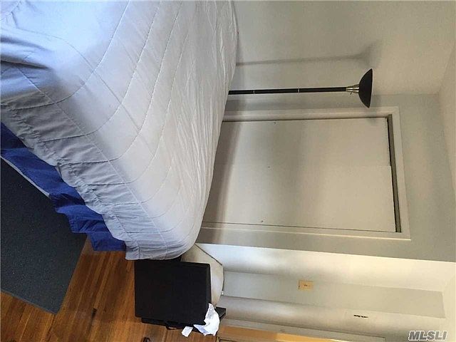 2nd image of 614 S Wellwood Ave