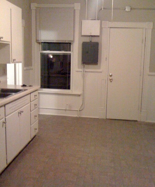 2nd image of 628 Mendota St APT 2