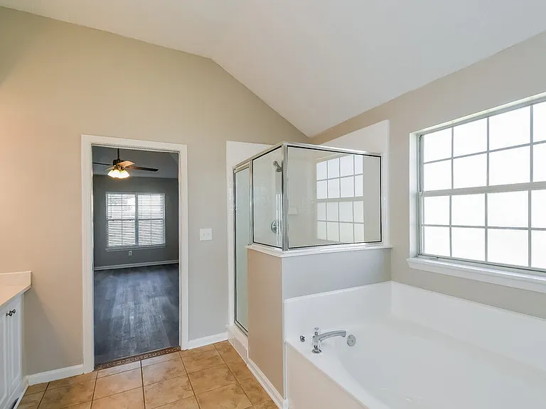 3948 Heavenside Ct — Photo 13
