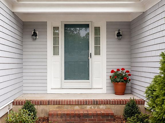 2nd image of 64 Falling Leaf Lane