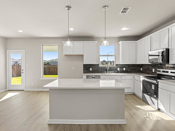 7th image of this home