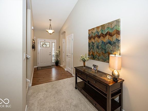 3rd image of 9716 Brook Wood Dr
