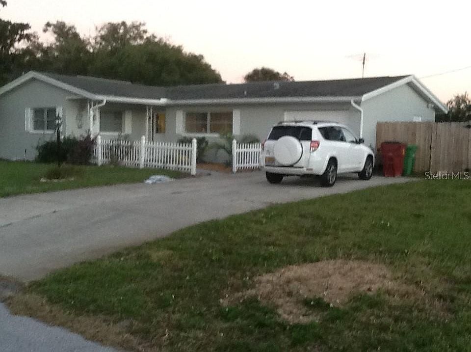 2nd image of 2111 Timber Ln