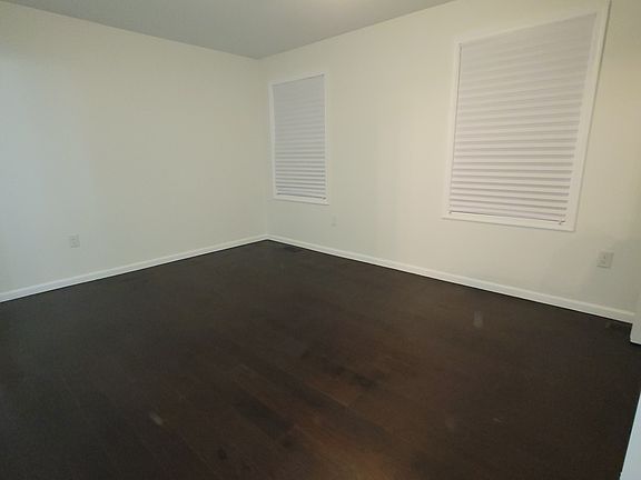 2nd image of 225 W Leeds Ave APT 2