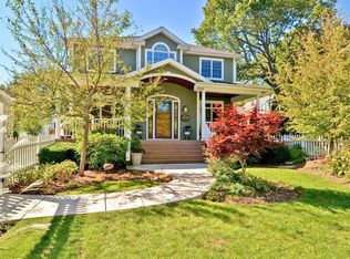 1260 Ridgewood Dr, Highland Park, IL