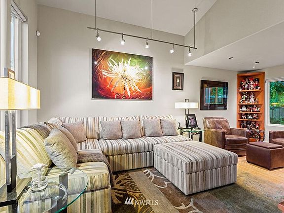 4th image of 9310 64th Avenue Ct E