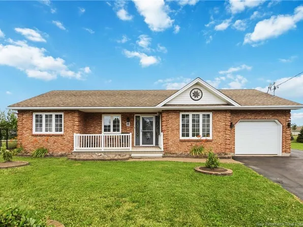 1 Acton Ct, Moncton, NB E1G 2K3