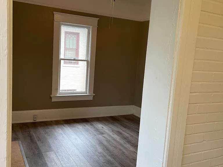 Highland Ave NE, 890 — Photo 13