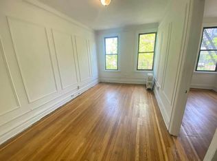 25-47 38th St #1B, Astoria, NY 11103