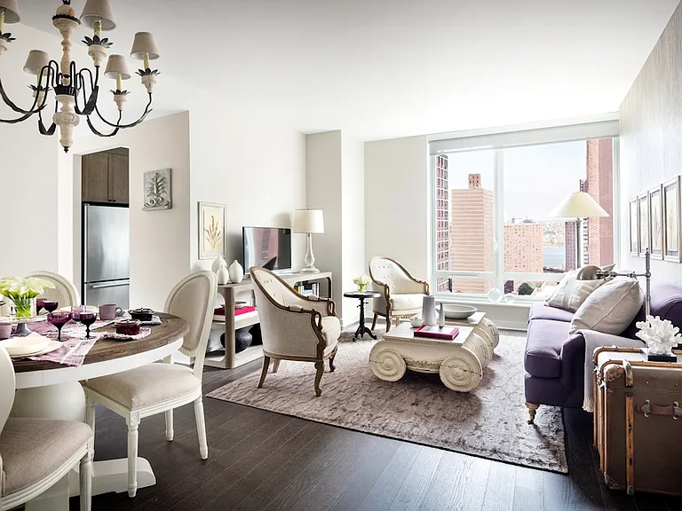 205 E 92nd St #33B — Photo 3