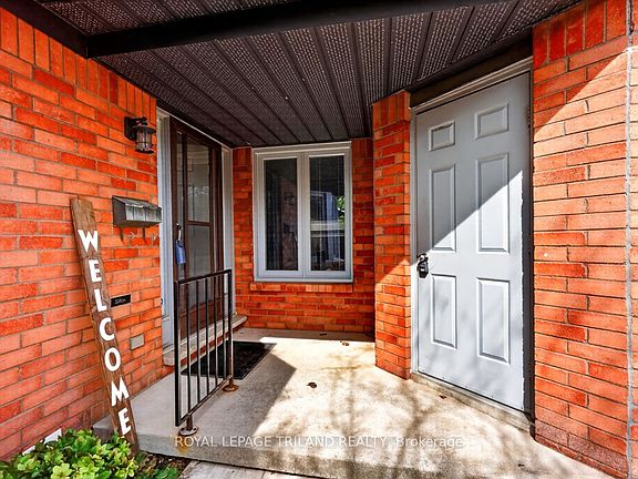 3rd image of 65 Fiddlers Green Rd #29