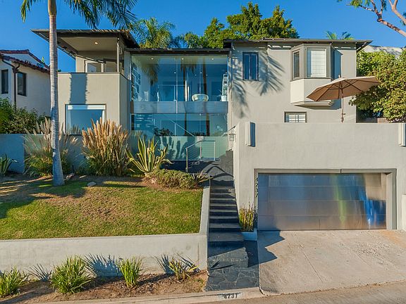 2nd image of 4237 Los Nietos Dr